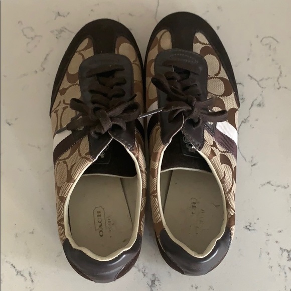 Coach shoes! Authentic - Picture 2 of 4